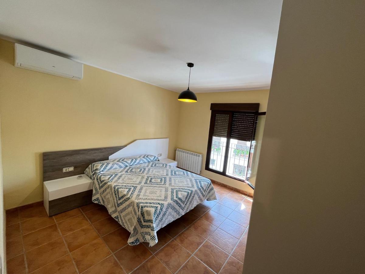 Alqueria De Segur A Apartman Segura de la Sierra Kültér fotó